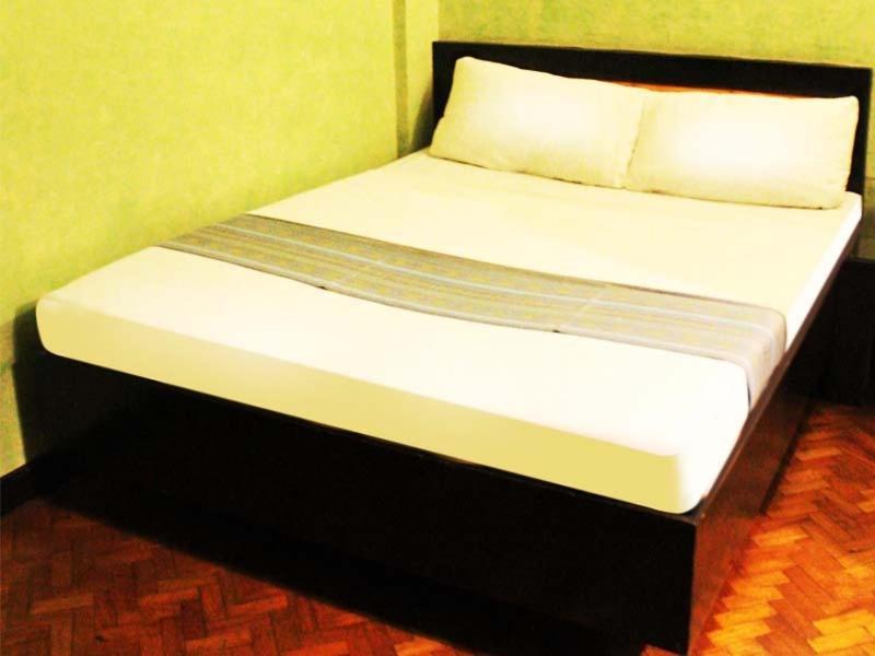 Hotel 2016 Μανίλα Δωμάτιο φωτογραφία