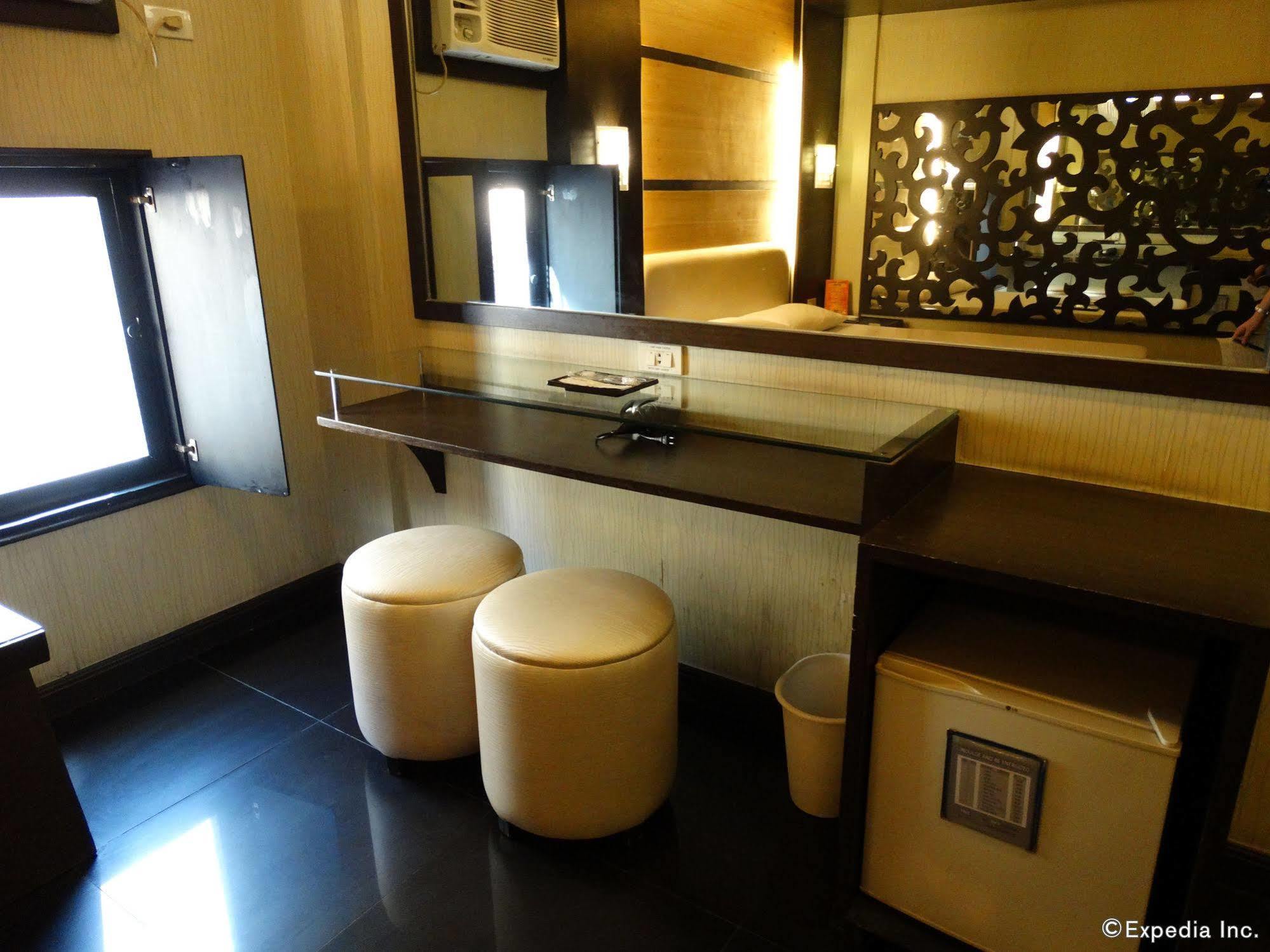 Hotel 2016 Μανίλα Εξωτερικό φωτογραφία