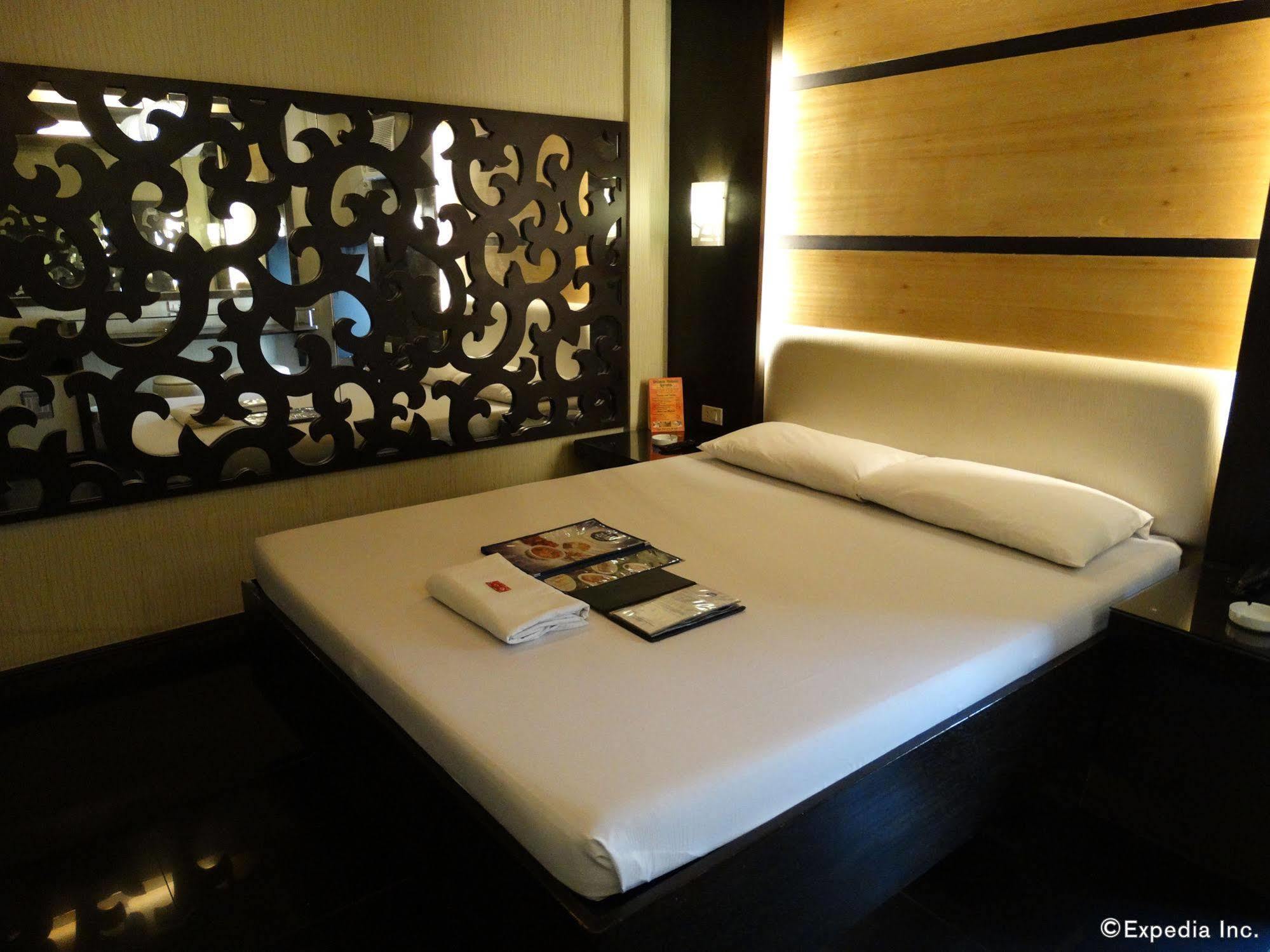 Hotel 2016 Μανίλα Εξωτερικό φωτογραφία